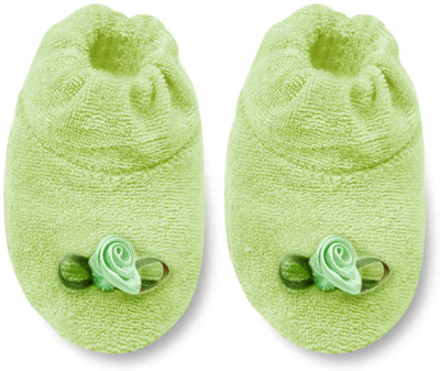 

Tumble Floral Applique Terry Cloth Baby Booties(Toe to Heel Length - 9 cm Green)
