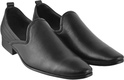 

Metro Trendy Slip On For Men(Black, 11;black