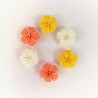 

Divine Lights Floating Flower Candle -Sunset Orange, Yellow and White- Set Of 6 (1.5" X 1.5" X 0.5") Candle(Multicolor, Pack of 6)