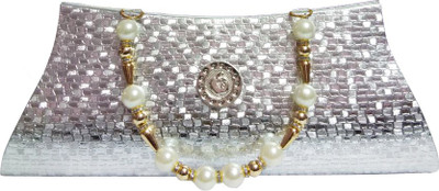

Everglitz Casual Silver Clutch