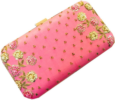 

Craftbazaar Party Pink Clutch