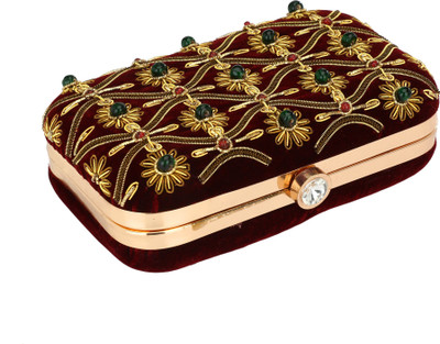 

HimalayaHandicraft Casual Red Clutch