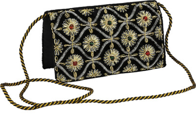 

HimalayaHandicraft Party Black Clutch
