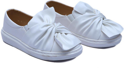 

FEETWELL Girls Slip on Sneakers(White