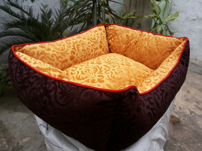 

Birds' Park Dog Bed or Cat Bed "Good for small dgs like pugs & pom, small pups & small animals " Good for winter" Dog, Cat, Ferret, Rabbit, Guinea Pig House Dog, Cat House
