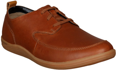 

Clarks Casuals For Men(Tan