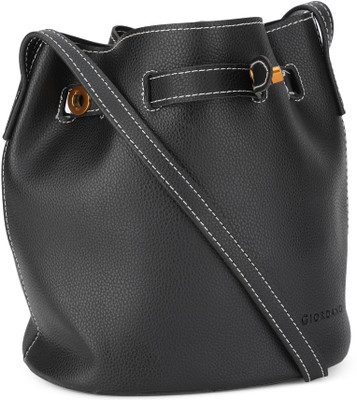 

Giordano Women Casual Black PU Sling Bag