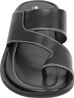 

WeDeshi Men Black Casual