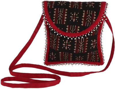 

Aditi Trends Sling bag -Necklace Sling Bag(Black, 2)