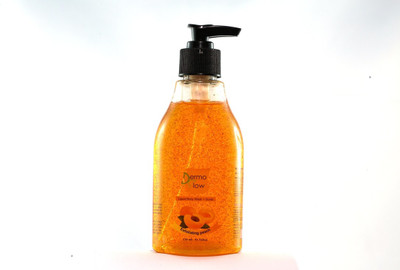 

DERMOGLOW PEACH BODY WASH(330 ml)