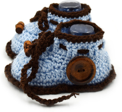 

Magic Needles Handmade Soft Sole Prewalker 4216_3-6 Months Booties(Toe to Heel Length - 11 cm Light Blue)