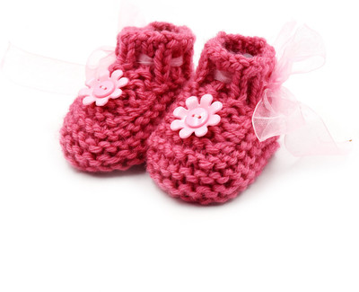 

Magic Needles Handmade Soft Sole Prewalker 4197_3-6 Months Booties(Toe to Heel Length - 11 cm Pink)