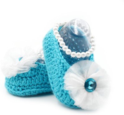 

Magic Needles Handmade Soft Sole Prewalker 4203_0-3 Months Booties(Toe to Heel Length - 10 cm Blue)