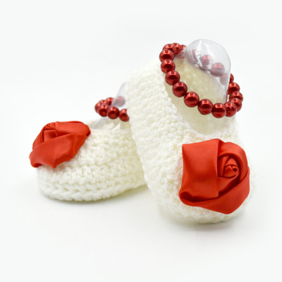 

Magic Needles Handmade Soft Sole Prewalker 4205_0-3 Months Booties(Toe to Heel Length - 10 cm White)