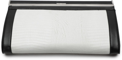 

Alria Casual White Clutch