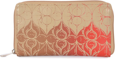 

Baggit Casual Beige Clutch