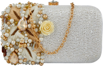 

TARUSA Casual White Clutch