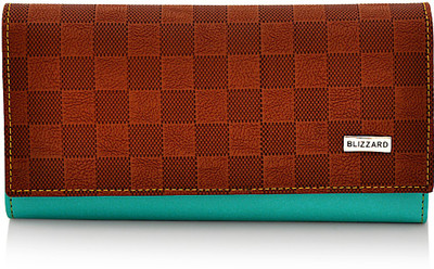 

Blizzard Casual Beige Clutch