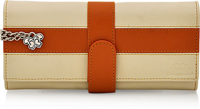 

Blizzard Casual White Clutch