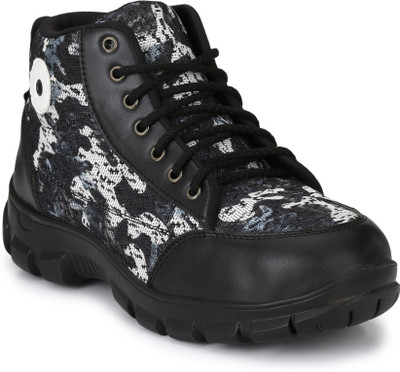 

Eego Italy Heavy Duty Steel Toe Safety Boots Hiking & Trekking Shoes For Men(Multicolor, Black