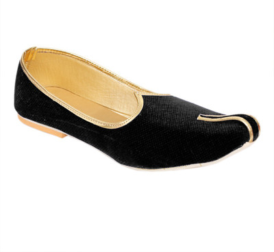 Dolphin Miles Mojaris For Men(Black, Gold