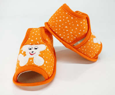 

Aayat Kids Booties(Toe to Heel Length - 12 cm Multicolor)
