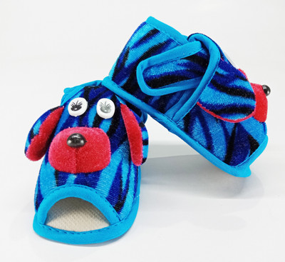 

Aayat Kids Booties(Toe to Heel Length - 12 cm Multicolor)