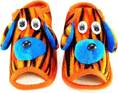 

Aayat Kids Booties(Toe to Heel Length - 12 cm Multicolor)