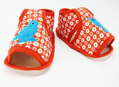 

Aayat Kids Booties(Toe to Heel Length - 12 cm Multicolor)