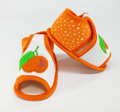 

Aayat Kids Booties(Toe to Heel Length - 12 cm Multicolor)