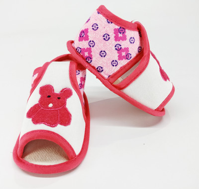 

Aayat Kids Booties(Toe to Heel Length - 12 cm Multicolor)