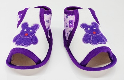 

Aayat Kids Booties(Toe to Heel Length - 12 cm Multicolor)