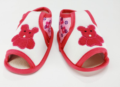 

Aayat Kids Booties(Toe to Heel Length - 12 cm Multicolor)