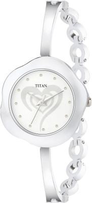 56 Off On Titan Sitara Tis2457ym4 Silver Watch For Girls On