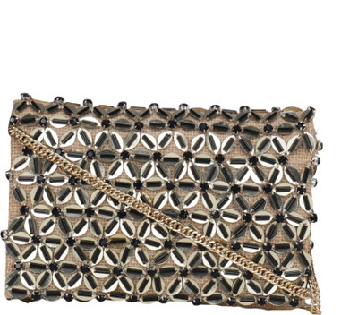

Diwaah Party Beige Clutch