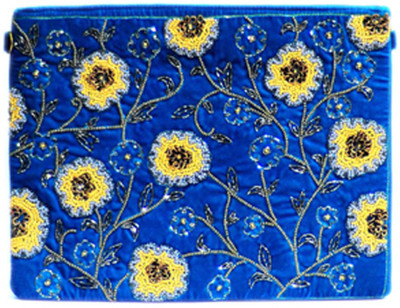 

Amolika Casual Blue Clutch