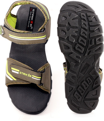 striker sandals flipkart