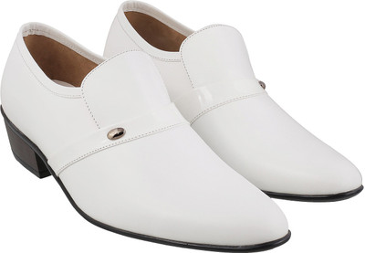 

Metro Trendy Slip On For Men(White, 16;white