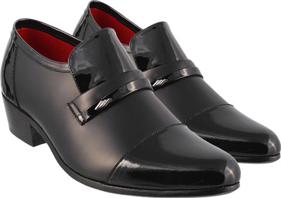 

Metro Trendy Slip On For Men(Black, 11;black
