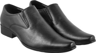 

Metro Trendy Slip On For Men(Black, 11;black