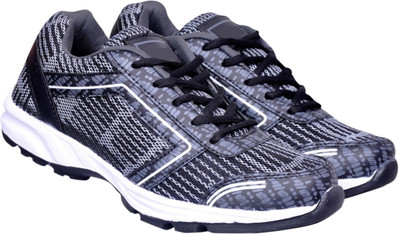 

CRV Hall Black Running Shoes For Men(Black
