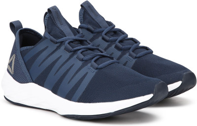 

REEBOK ASTRORIDE FUTURE Running Shoes For Men(Blue, Navy, Bllue/navy/white