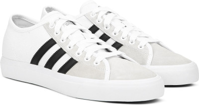 

ADIDAS ORIGINALS MATCHCOURT RX Sneakers For Men(White, Ftwwht/cblack/ftwwht