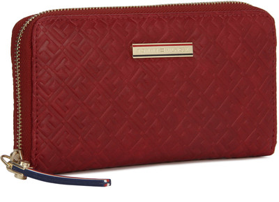 

Tommy Hilfiger Casual Red Clutch