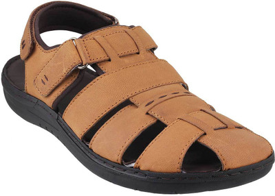 

Mochi Men 20,Beige Sandals