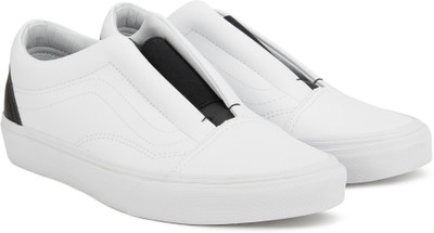 

Vans Old Skool Laceless Slip on Sneakers For Men(White, Black