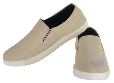 

Stylobby 8505_Offwhite_ Slip On Sneakers For Men(Off White