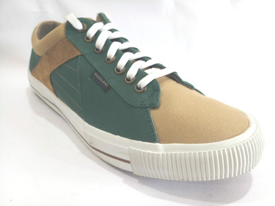 

Woodland GC 2541117C KHAKHI Canvas Shoes For Men(Multicolor, Khaki