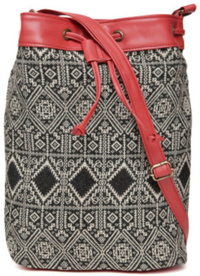 

Kanvas Katha Women Casual Multicolor Acrylic, PU Sling Bag