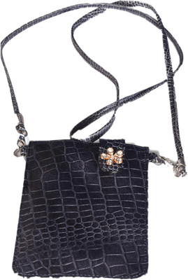 

Rambler Girls Casual Black Genuine Leather Sling Bag